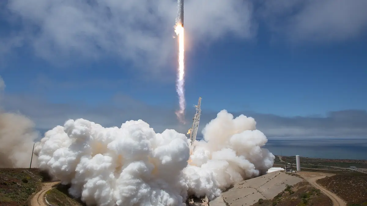 Astranis books a whole Falcon 9 for its six-satellite Block 4, targeting GEO direct-inject in 2028